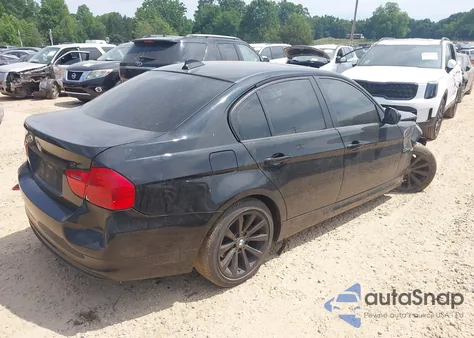 2011 BMW 328 I z USA, uszkodzony, nr VIN WBAPH7G57BNM55836